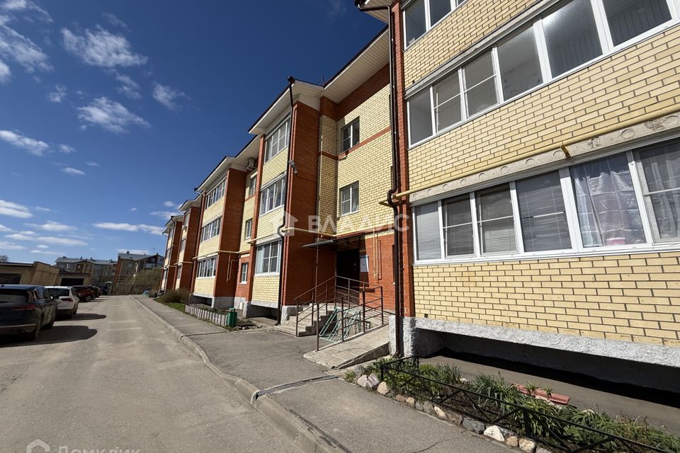 Продаётся 3-комнатная квартира, 87 м²