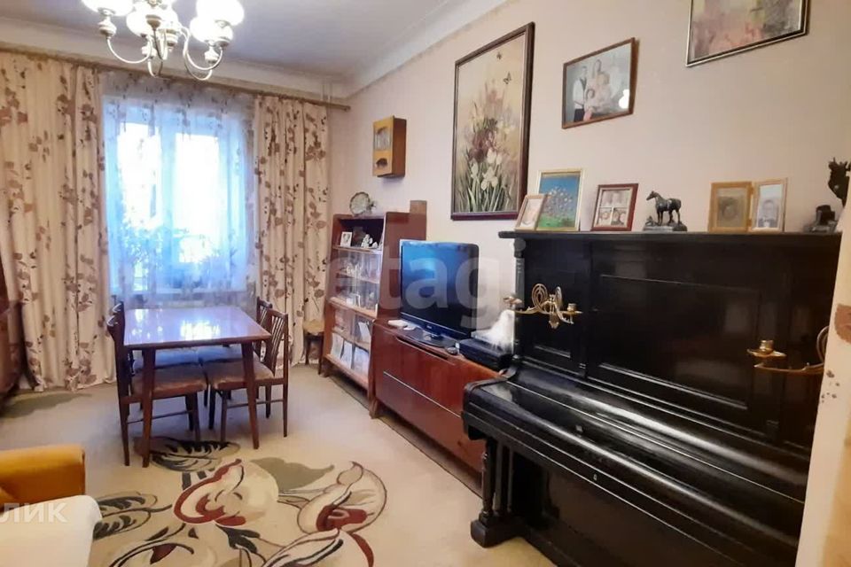 Продаётся 2-комнатная квартира, 57.8 м²