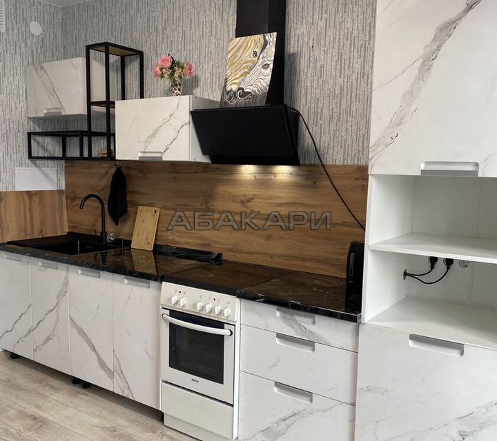 Сдаётся 2-комнатная квартира, 58 м²