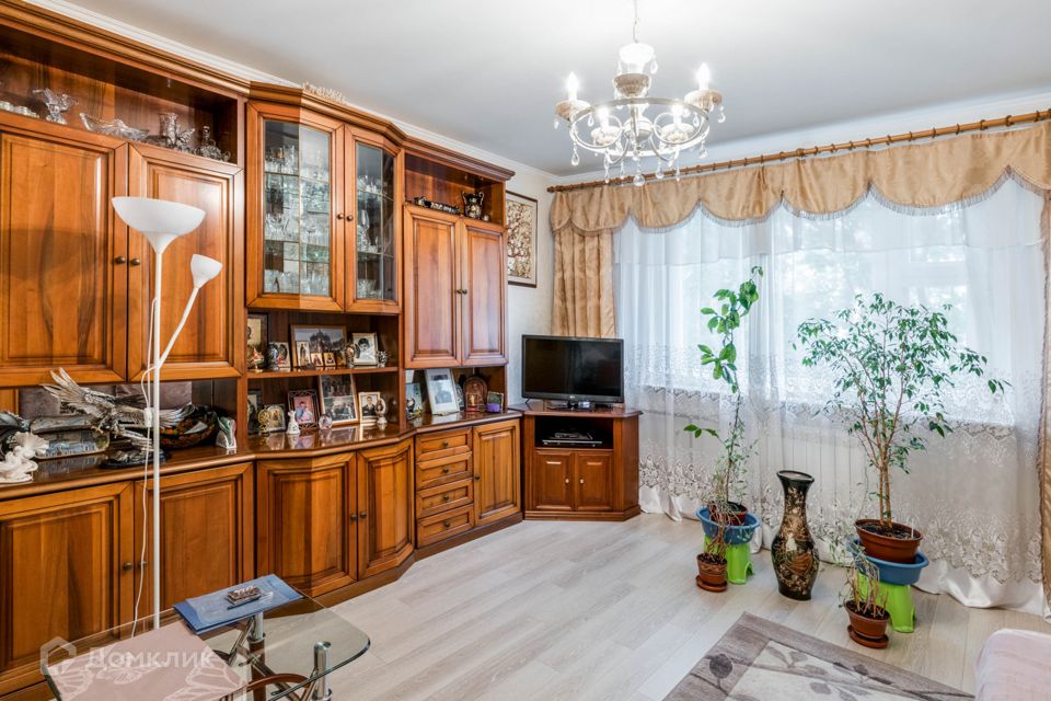 Продаётся 4-комнатная квартира, 84 м²