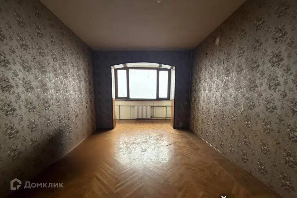 Продаётся 5-комнатная квартира, 110 м²