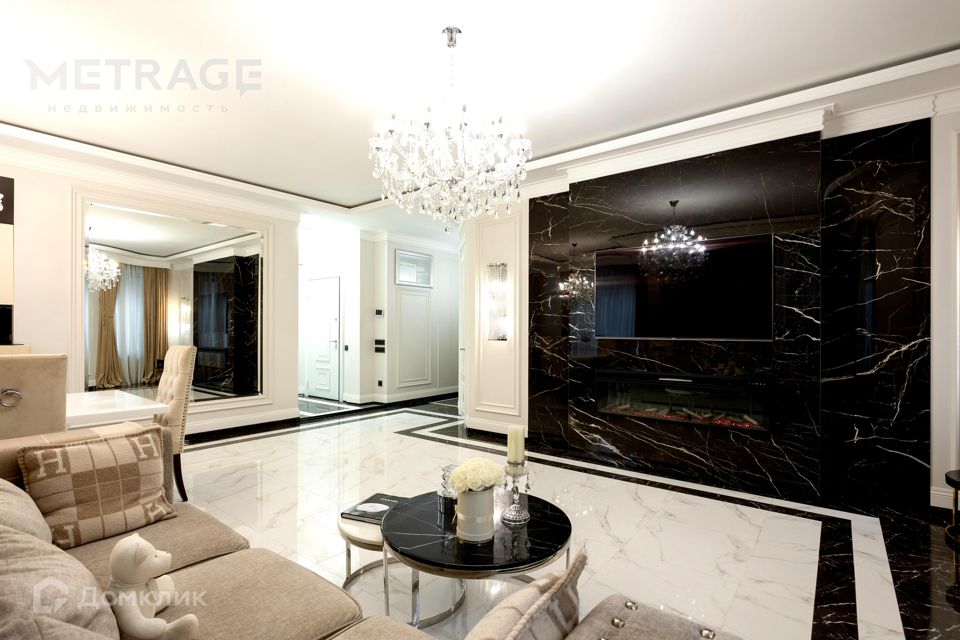 Продаётся 4-комнатная квартира, 130 м²