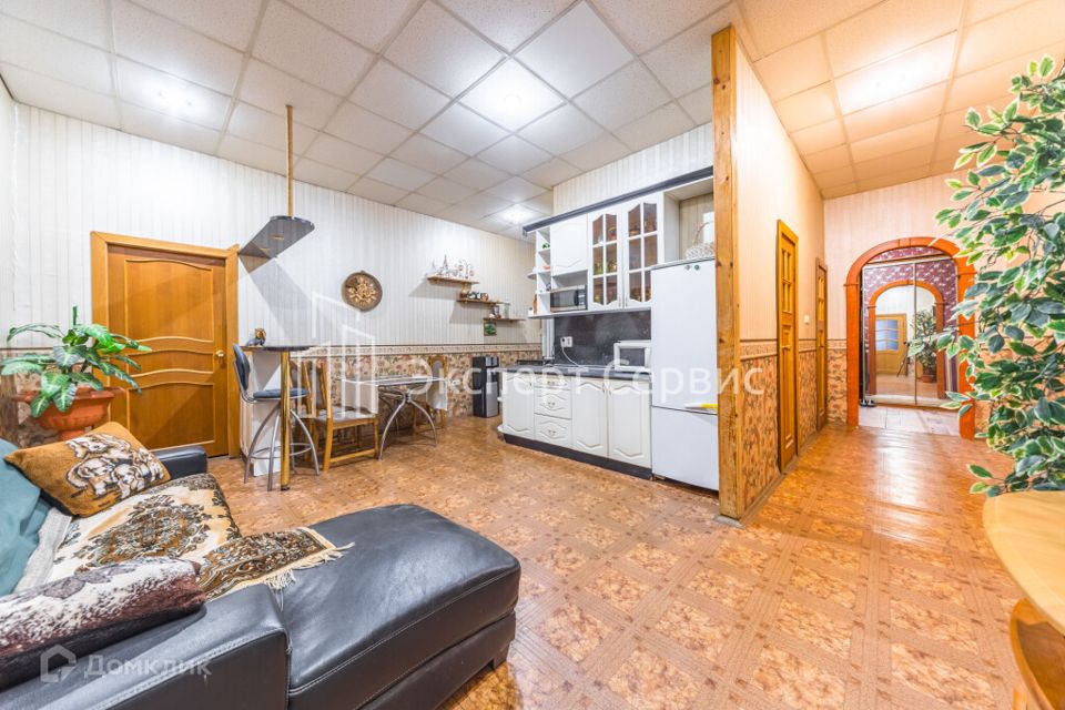 Продаётся 3-комнатная квартира, 90.2 м²