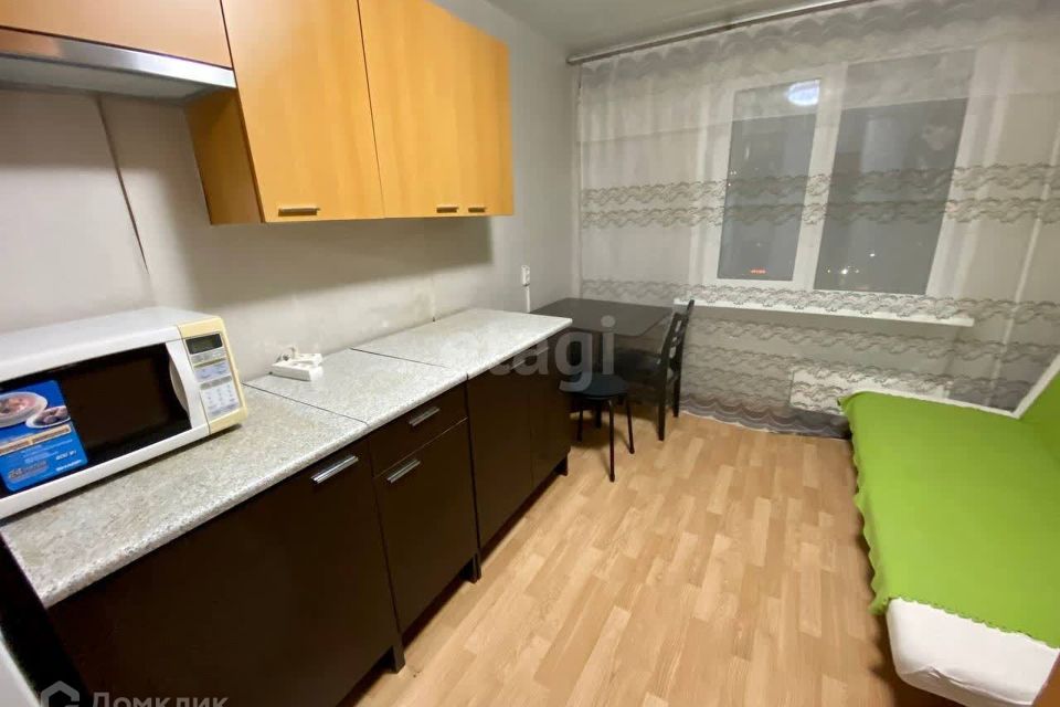 Продаётся комната в 6-комн. квартире, 11.5 м²