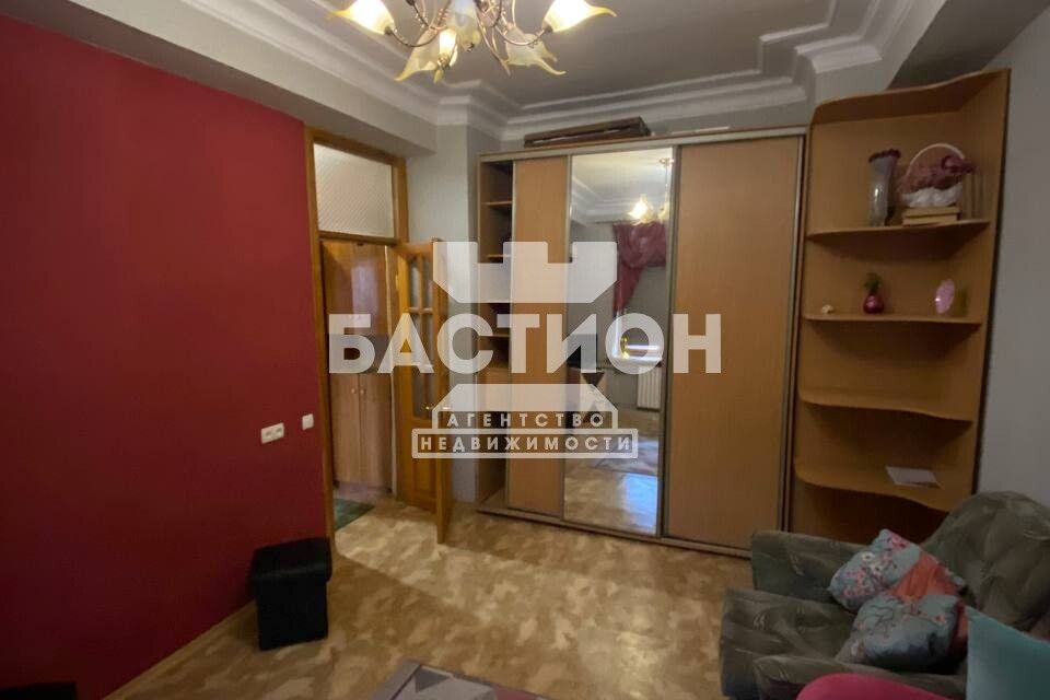 Продаётся 2-комнатная квартира, 42 м²