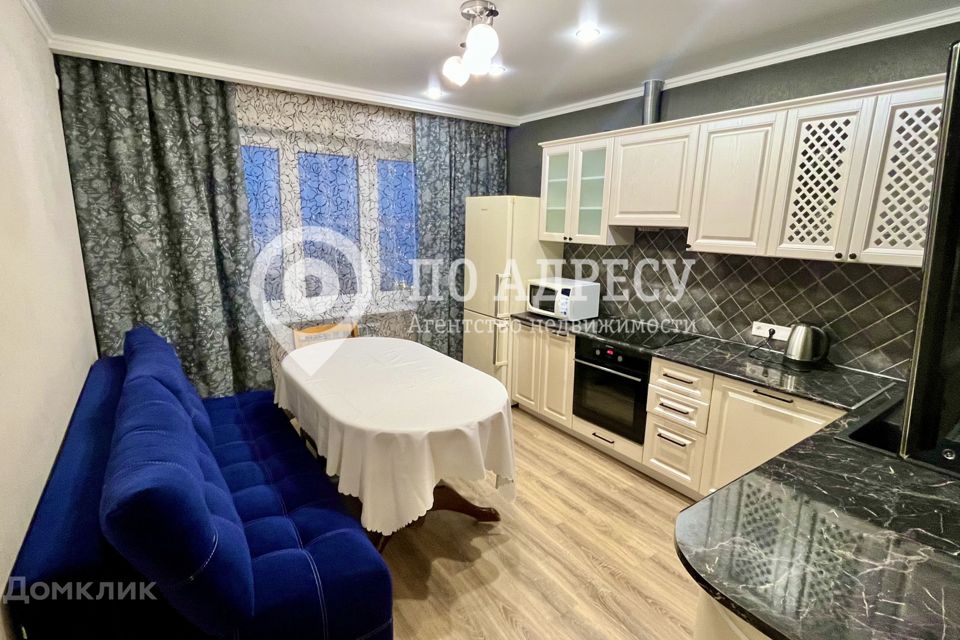 Сдаётся 2-комнатная квартира, 65 м²