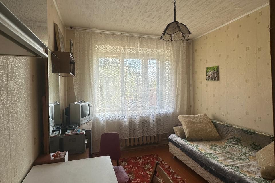 Продаётся комната в 5-комн. квартире, 11.5 м²