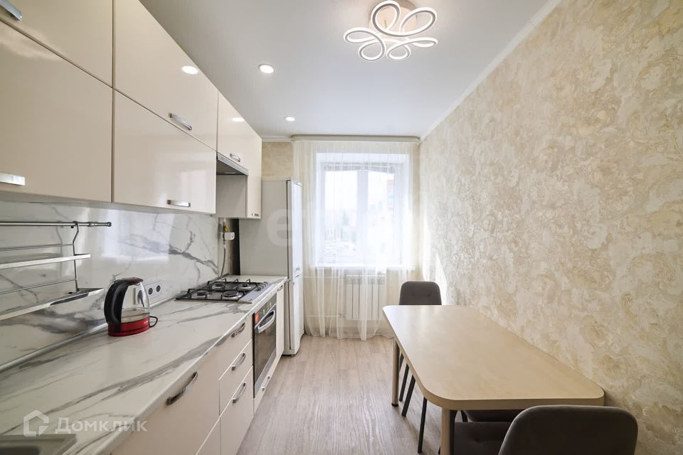 Продаётся 4-комнатная квартира, 76.4 м²
