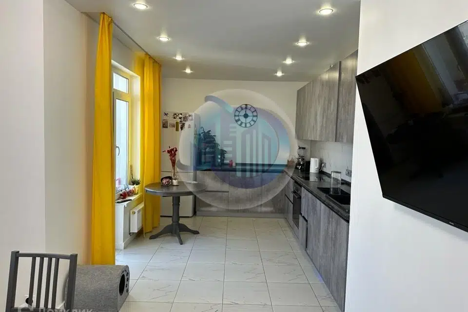 Продаётся 3-комнатная квартира, 74.4 м²