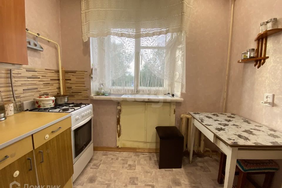 Продаётся 3-комнатная квартира, 51.3 м²