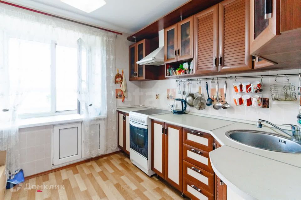 Продаётся 4-комнатная квартира, 77.4 м²
