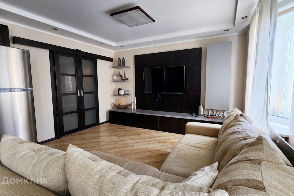 Продаётся 3-комнатная квартира, 102.6 м²