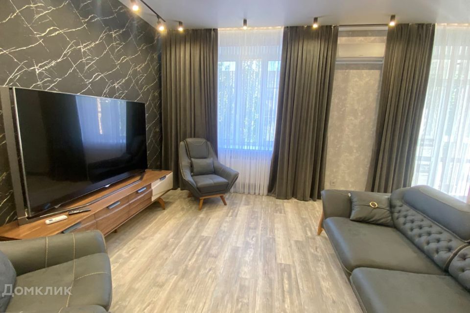 Продаётся 2-комнатная квартира, 56.6 м²