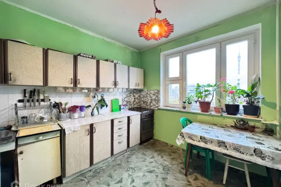 Продаётся 3-комнатная квартира, 74.8 м²
