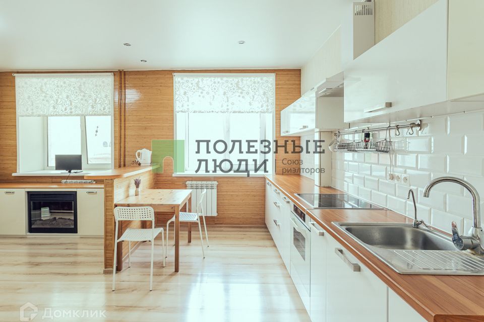 Продаётся 2-комнатная квартира, 60.5 м²
