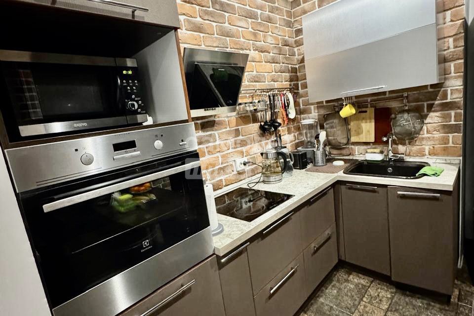 Продаётся 1-комнатная квартира, 35.2 м²