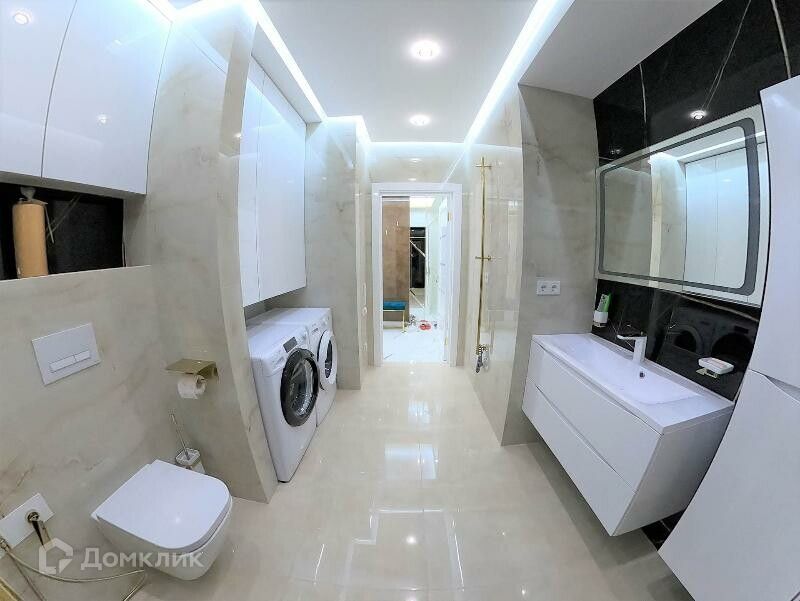 Продаётся 3-комнатная квартира, 127 м²