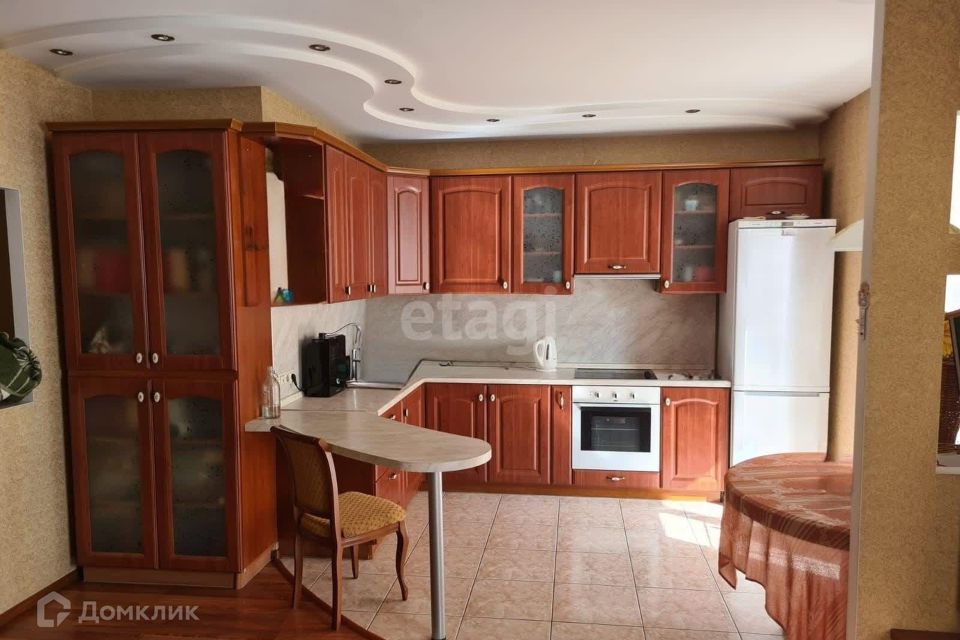 Продаётся 2-комнатная квартира, 78.1 м²