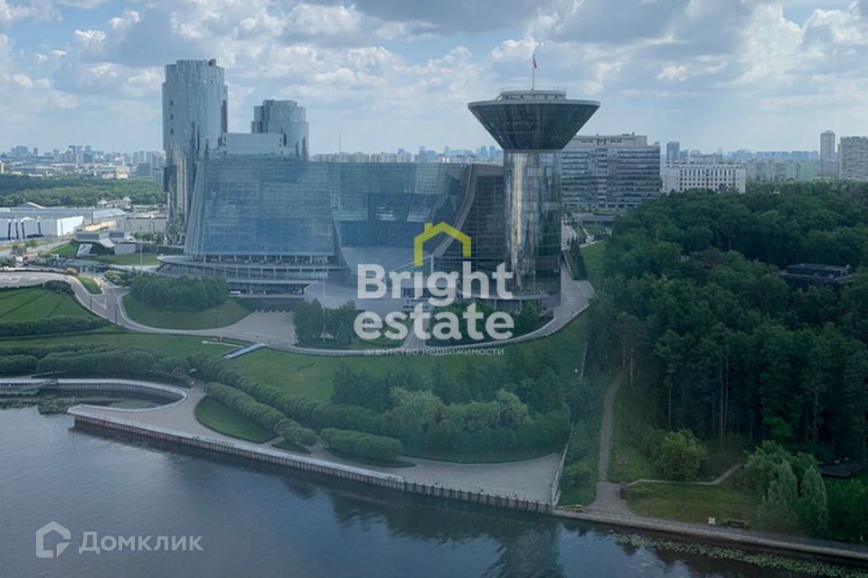 Продаётся 4-комнатная квартира, 123 м²