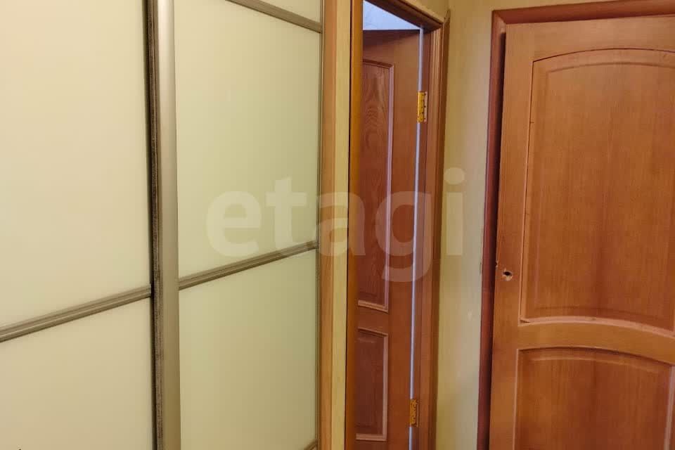 Продаётся 3-комнатная квартира, 57.1 м²
