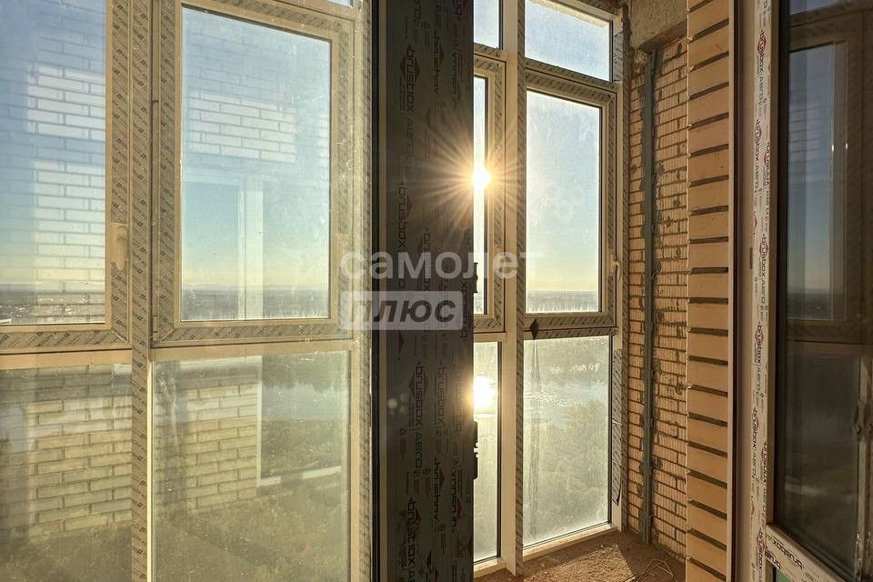 Продаётся 3-комнатная квартира, 105 м²