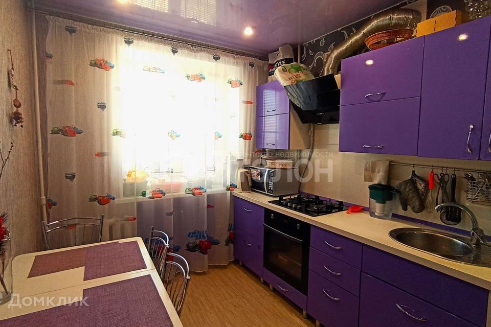 Продаётся 3-комнатная квартира, 58.9 м²