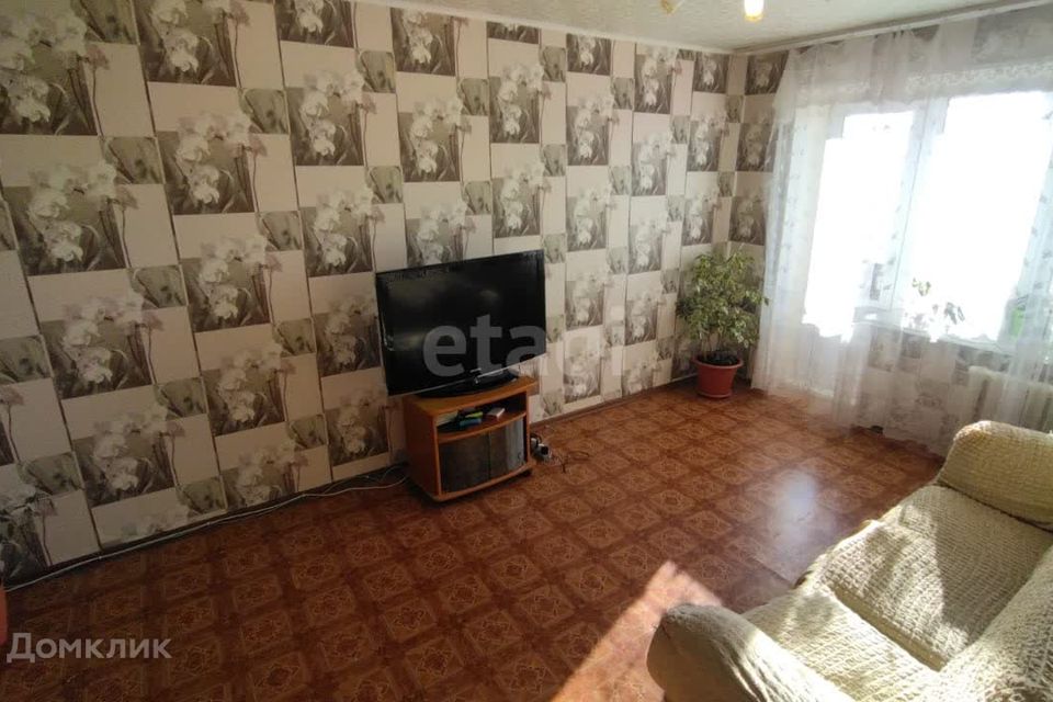 Продаётся 3-комнатная квартира, 50.4 м²