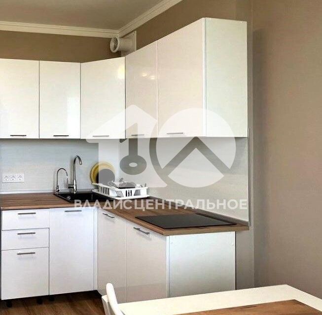 Продаётся 1-комнатная квартира, 41 м²