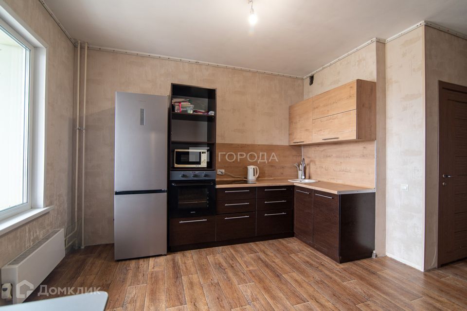 Продаётся 3-комнатная квартира, 63.4 м²