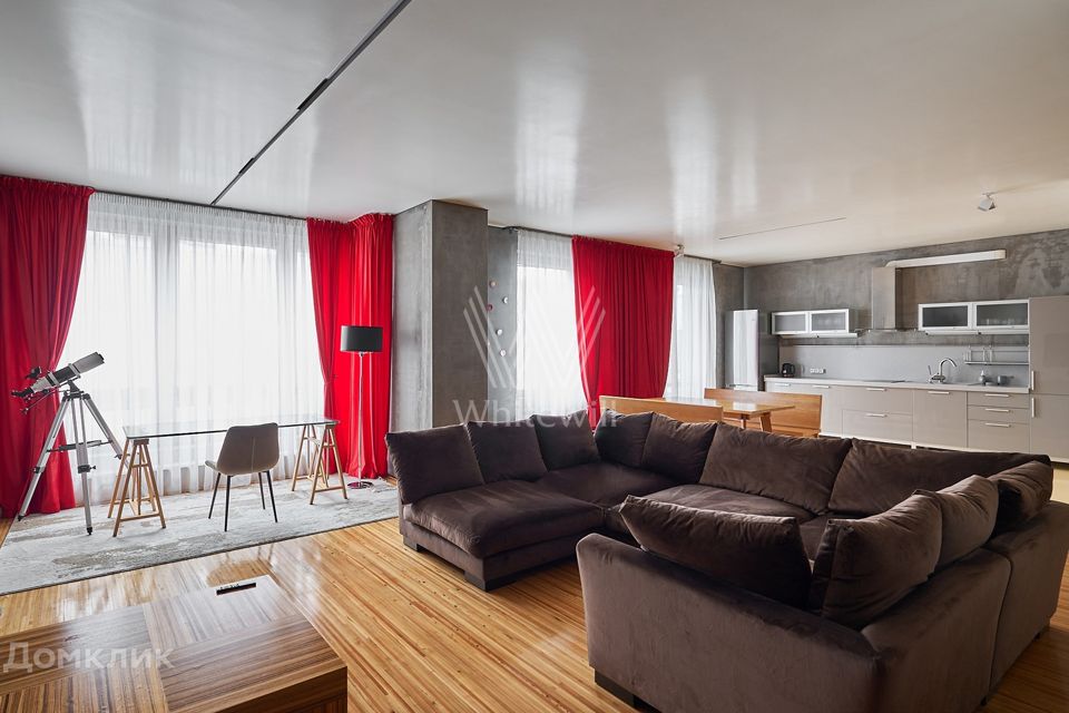 Сдаётся 2-комнатная квартира, 125 м²
