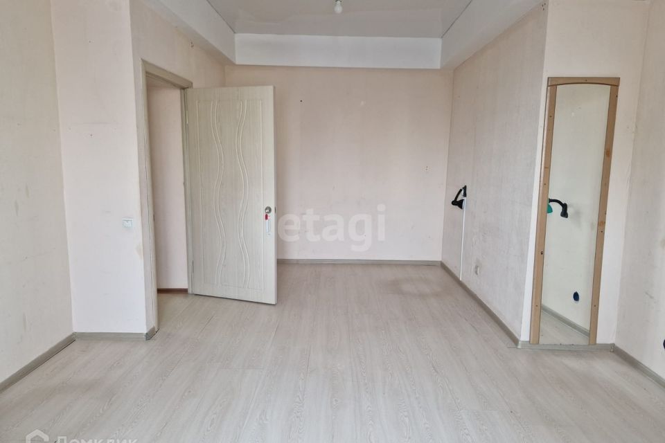 Продаётся 4-комнатная квартира, 113 м²