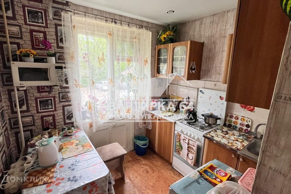 Продаётся 3-комнатная квартира, 57.9 м²