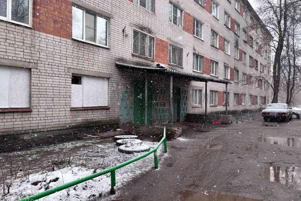 Продаётся комната в 4-комн. квартире, 19.7 м²