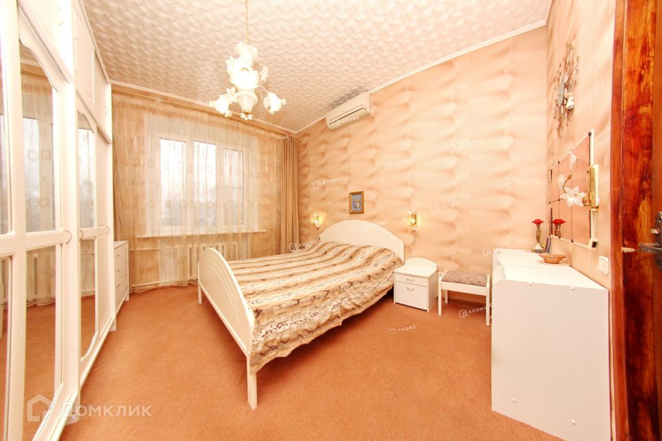 Продаётся 4-комнатная квартира, 73.5 м²