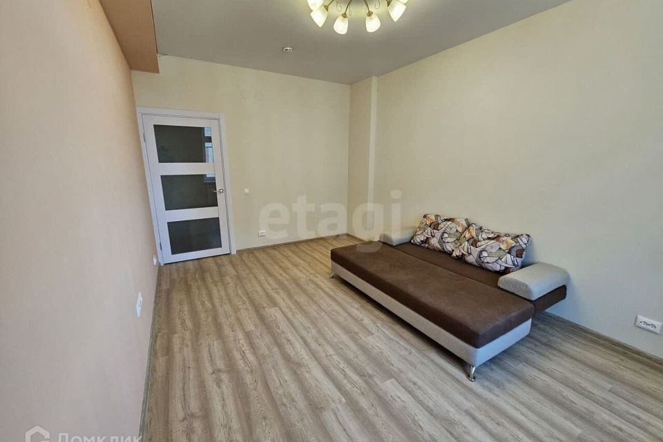 Продаётся 1-комнатная квартира, 35.9 м²