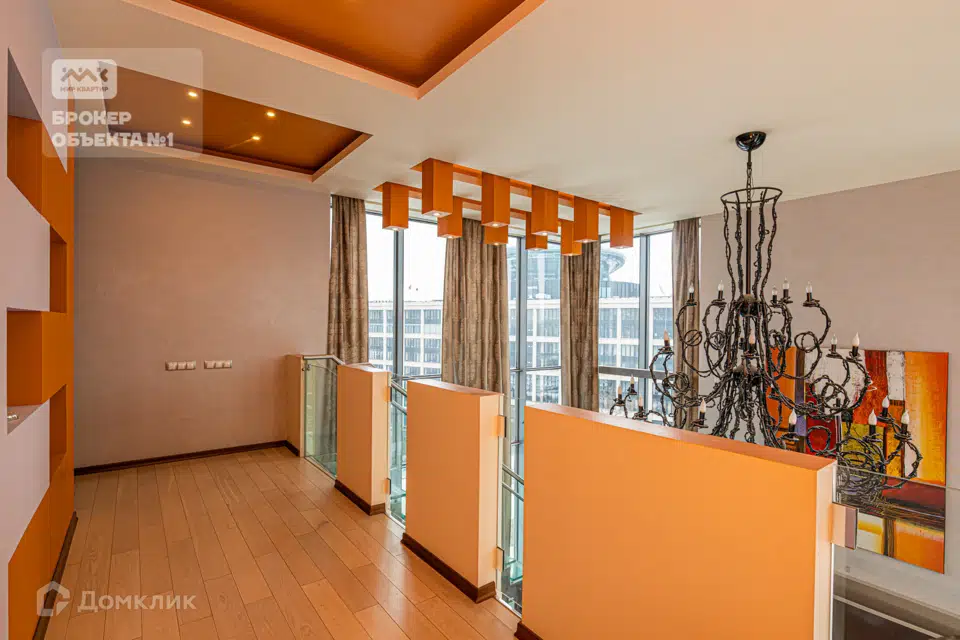 Продаётся 5-комнатная квартира, 180 м²