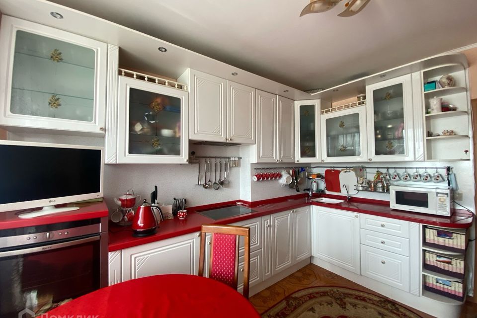 Продаётся 1-комнатная квартира, 47.5 м²