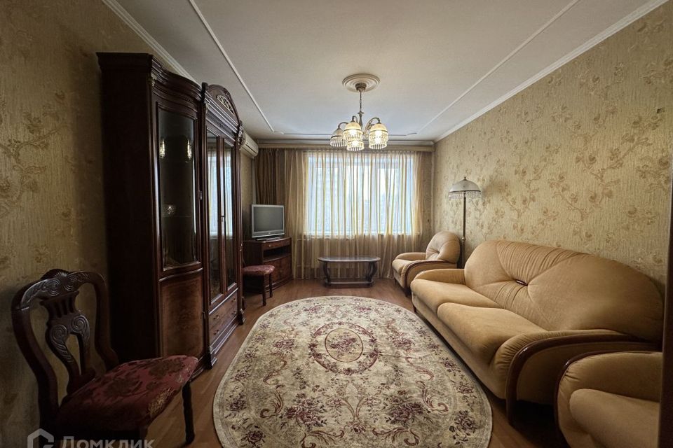 Сдаётся 2-комнатная квартира, 70 м²