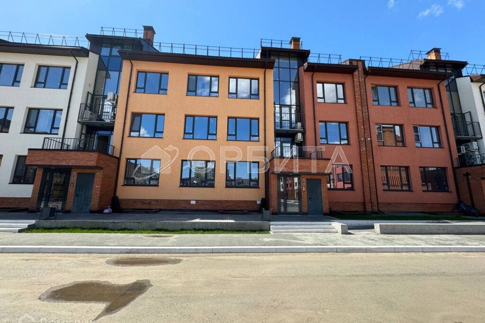 Продаётся 2-комнатная квартира, 100 м²