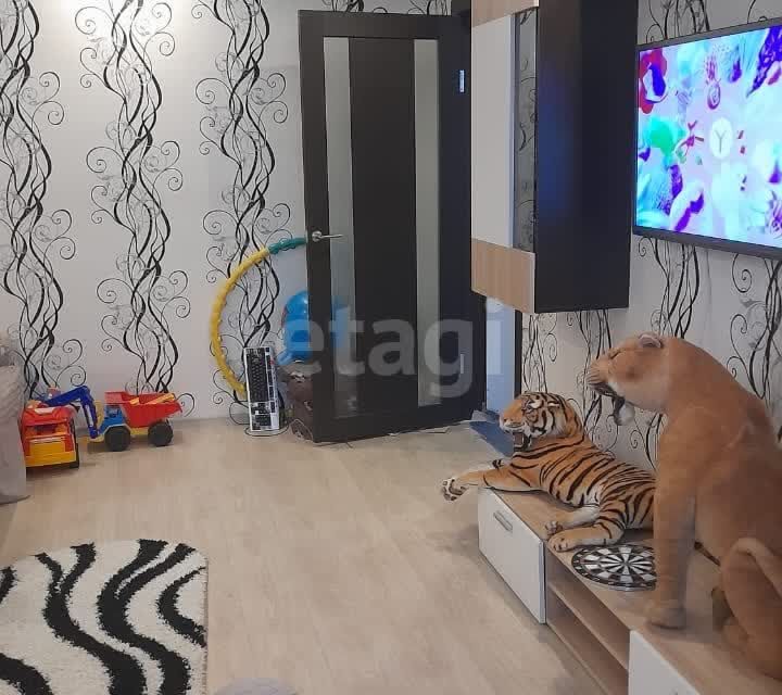 Продаётся 3-комнатная квартира, 62 м²