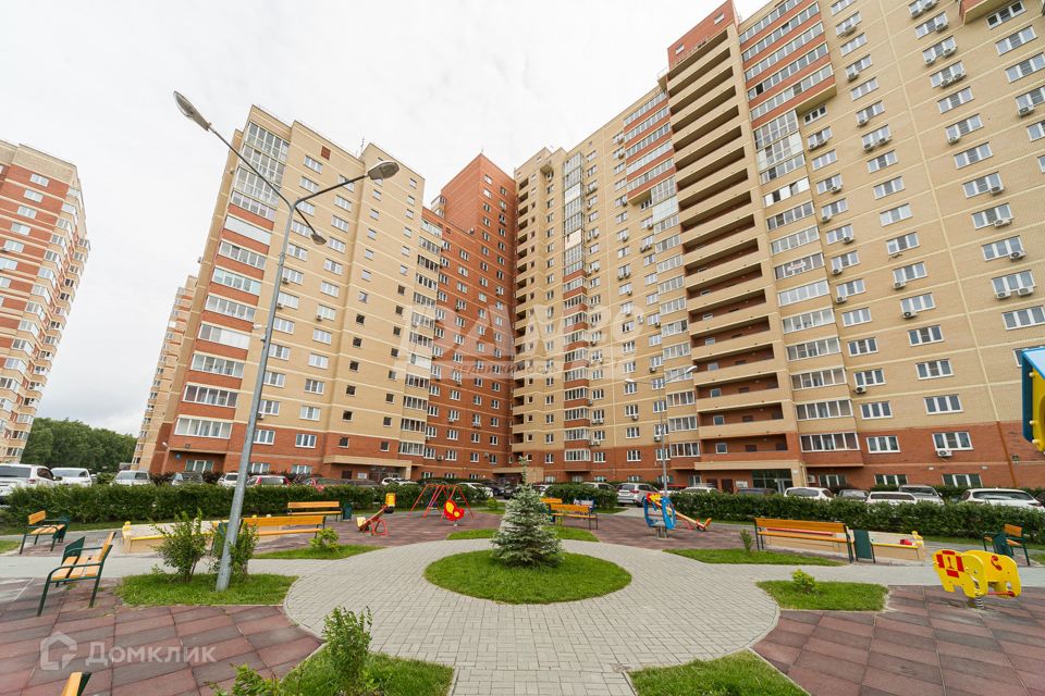 Продаётся 1-комнатная квартира, 46.7 м²