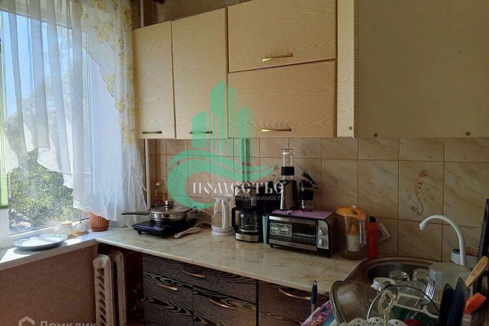 Продаётся 4-комнатная квартира, 66 м²