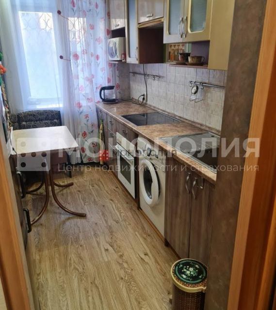 Продаётся 3-комнатная квартира, 57.7 м²