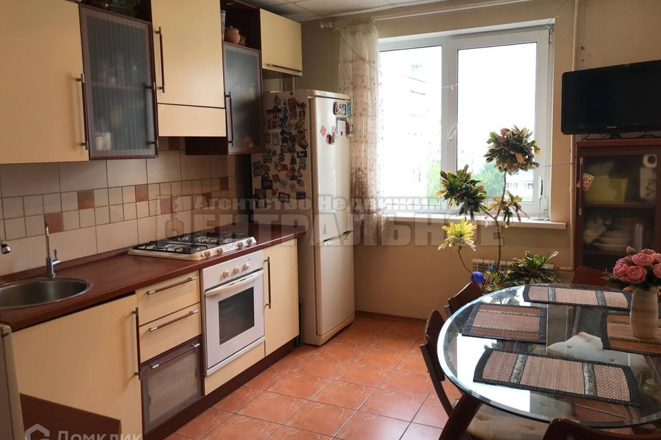 Продаётся 3-комнатная квартира, 63.9 м²