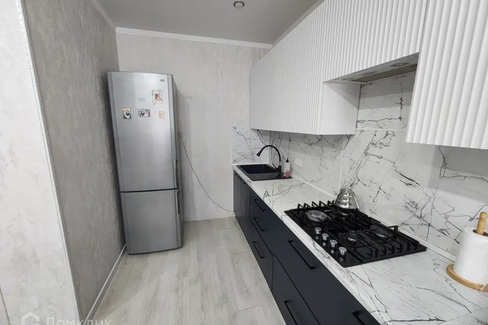 Продаётся 3-комнатная квартира, 105 м²