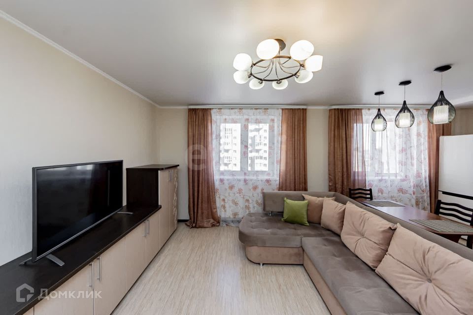 Продаётся 2-комнатная квартира, 83 м²