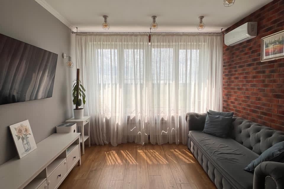 Продаётся 1-комнатная квартира, 48 м²