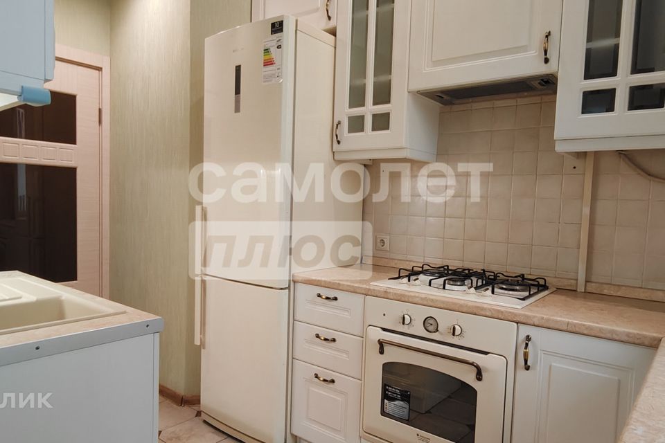 Сдаётся 3-комнатная квартира, 56.6 м²