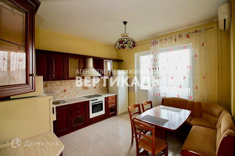 Сдаётся 2-комнатная квартира, 97 м²