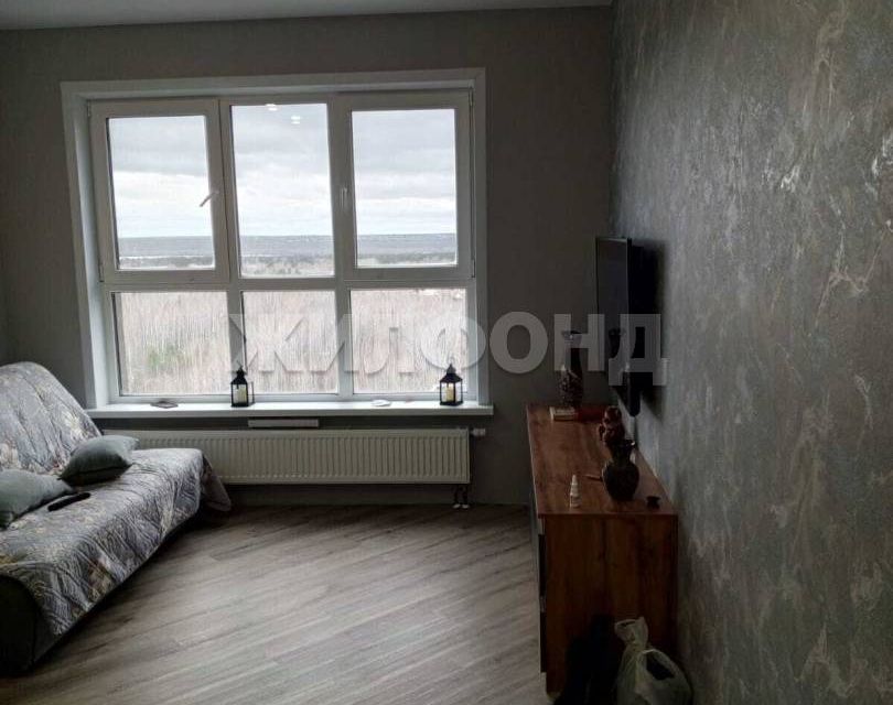 Продаётся 1-комнатная квартира, 40.8 м²